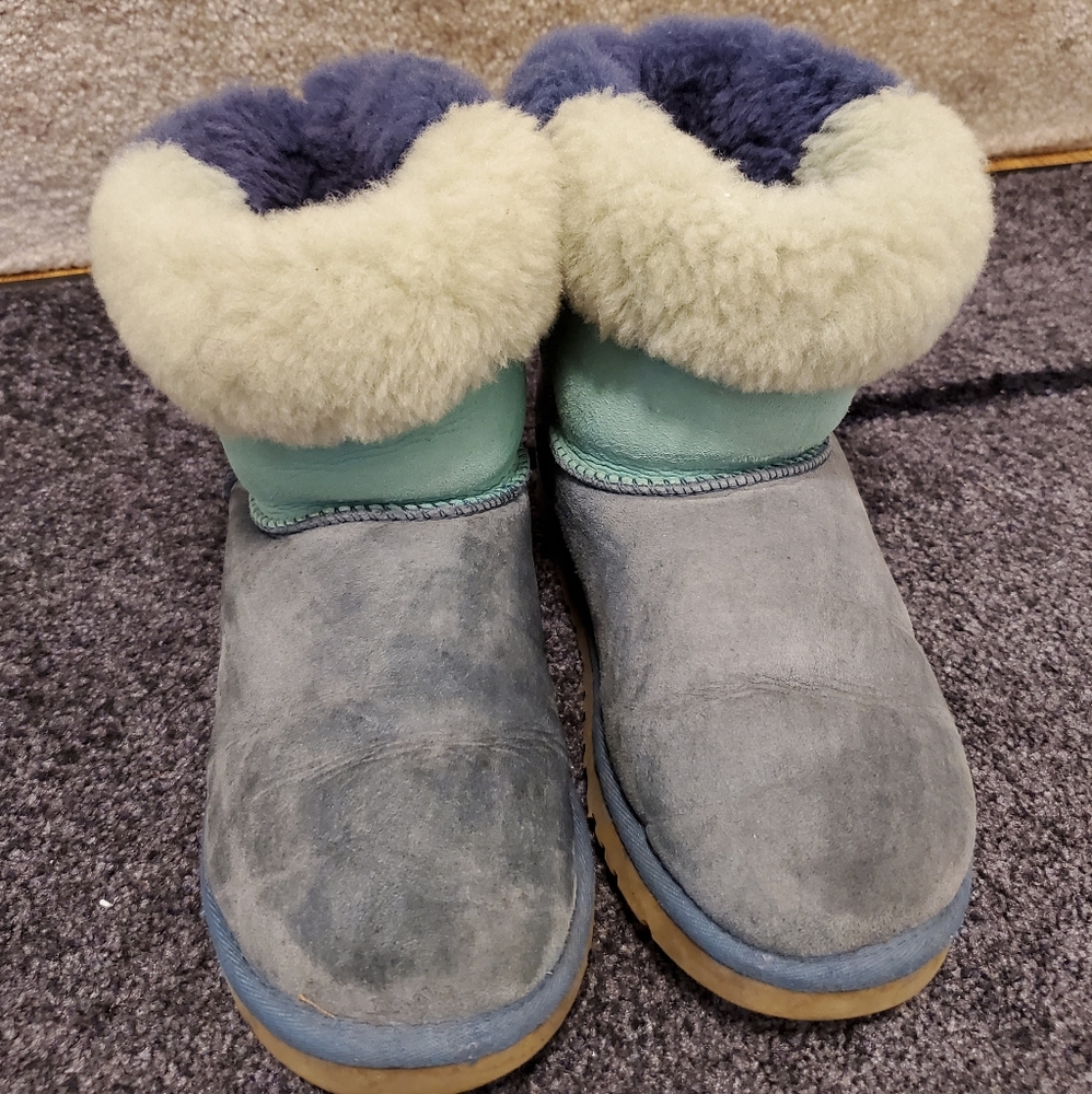 UGG